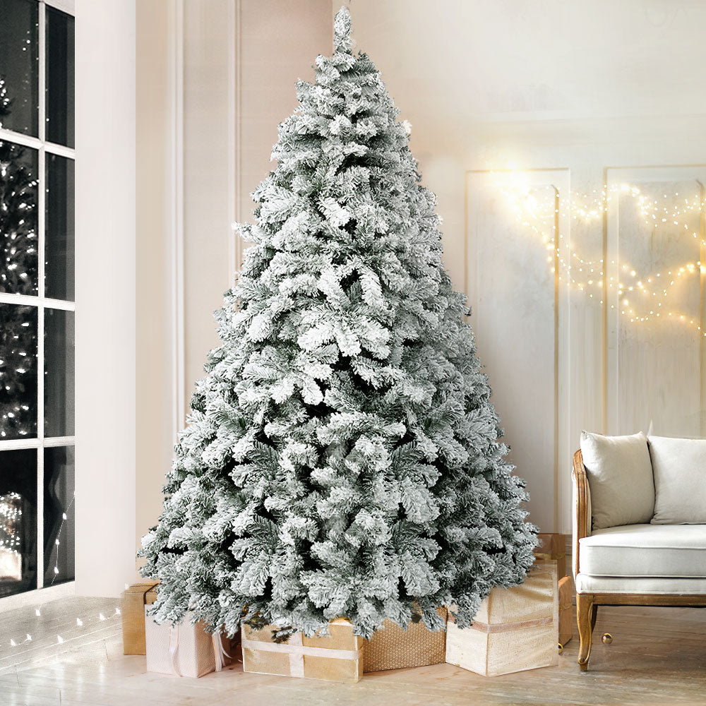 Christmas Tree 2.1m Snow Flocked Xmas Tree 780 Tips